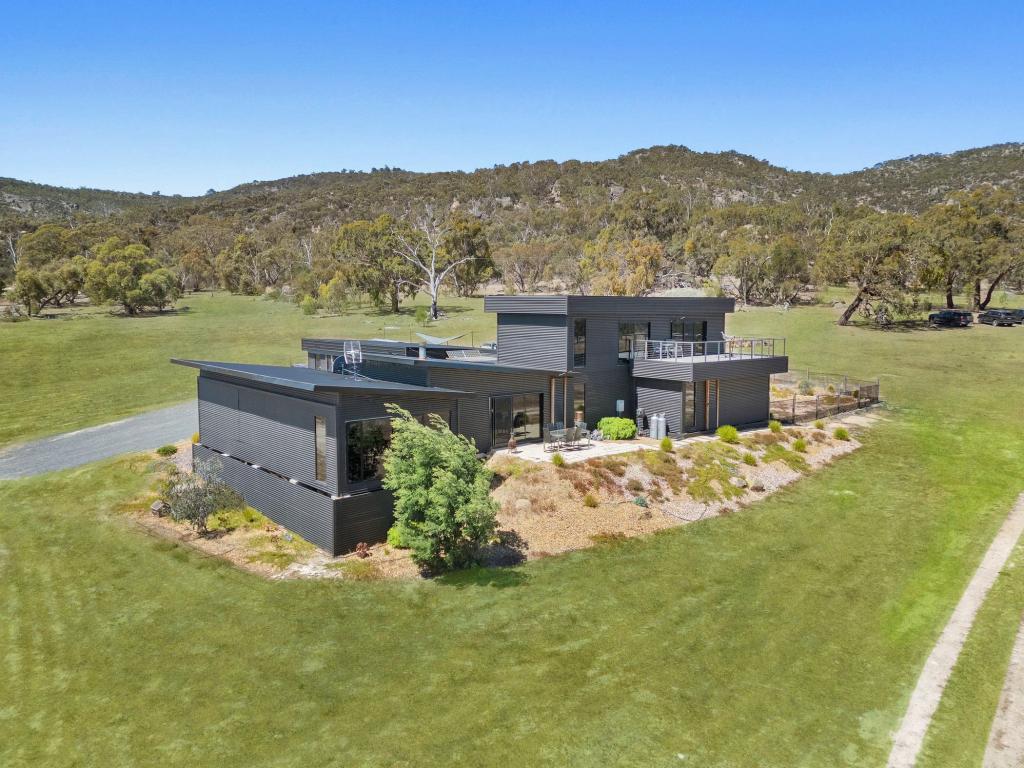 605 Bunjils Cave Rd, Black Range, VIC 3381