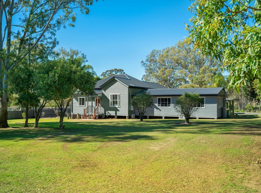 7715 New England Hwy, Crows Nest, QLD 4355