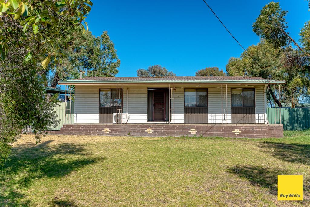 16-18 Turner St, California Gully, VIC 3556