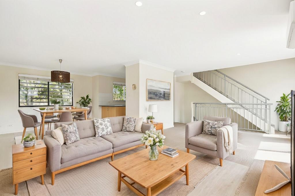 9/12 GERALDTON DR, VARSITY LAKES, QLD 4227