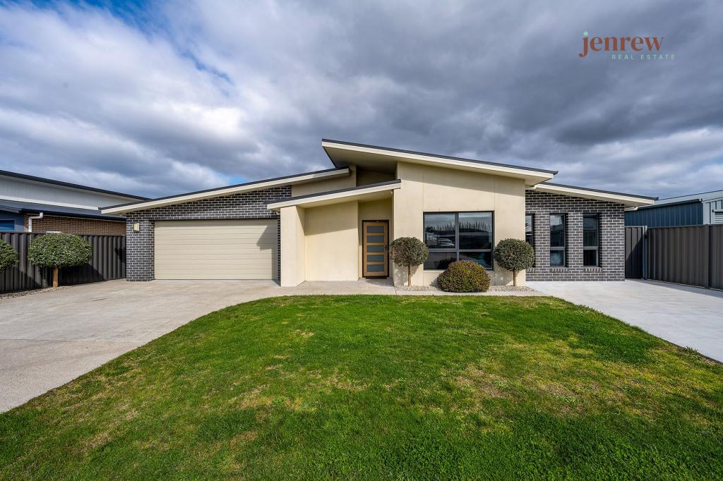 2 ELM ST, LATROBE, TAS 7307