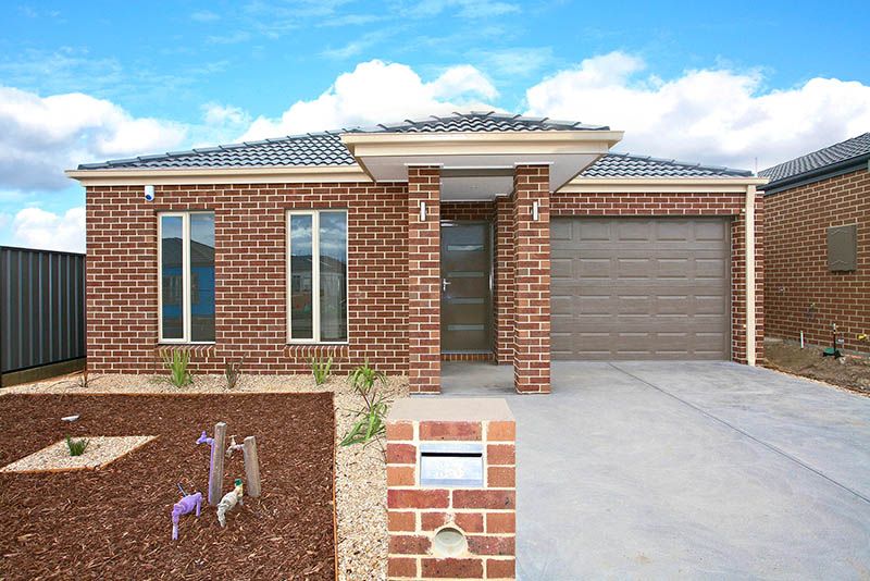 33 Gateshead St, Craigieburn, VIC 3064