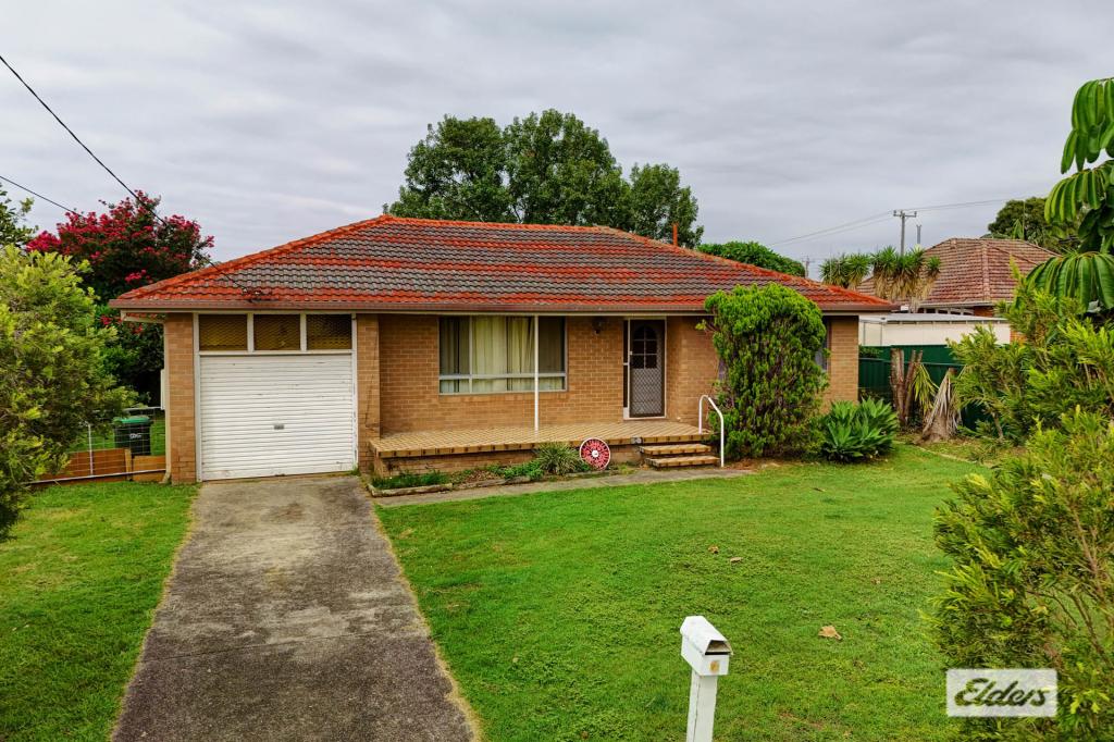 1 Hillcrest Cl, Taree, NSW 2430