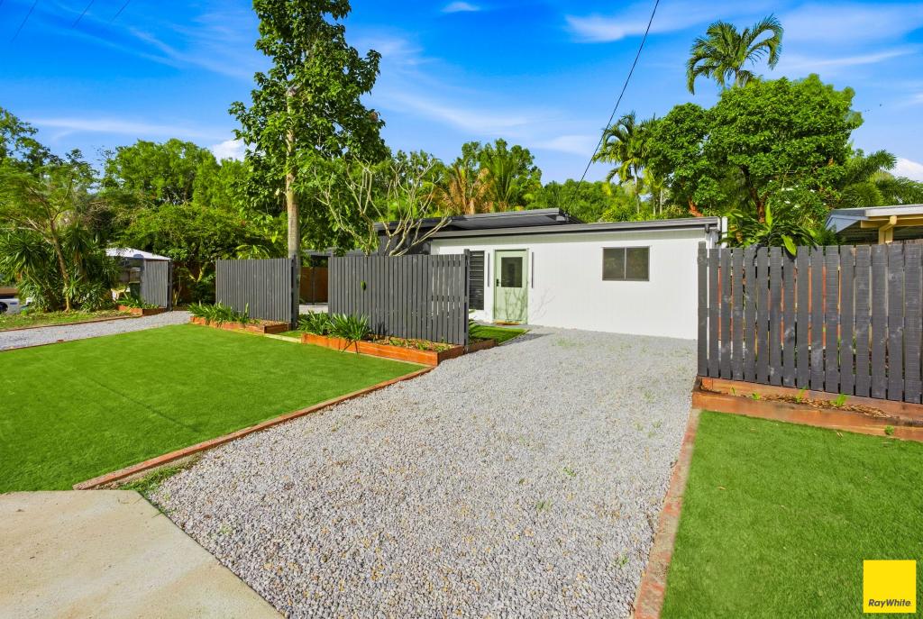 50 Waite St, Machans Beach, QLD 4878