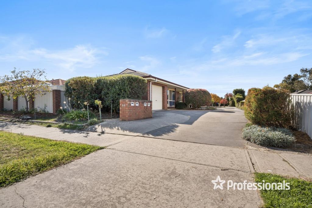 2/44 MAYFAIR DR, WODONGA, VIC 3690