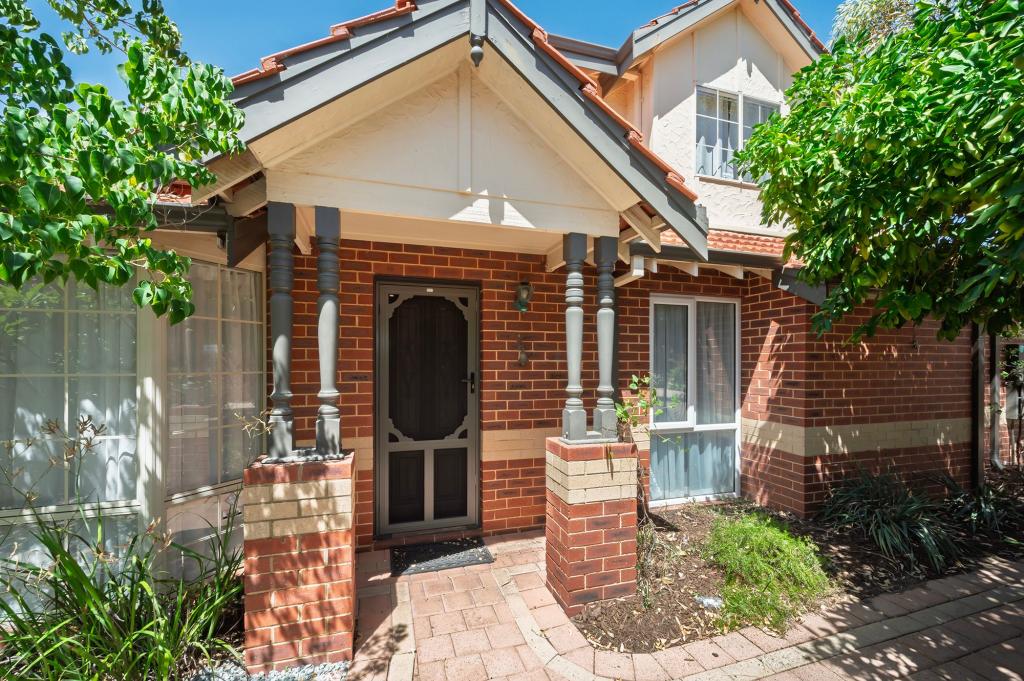 2/122 Edinboro St, Mount Hawthorn, WA 6016