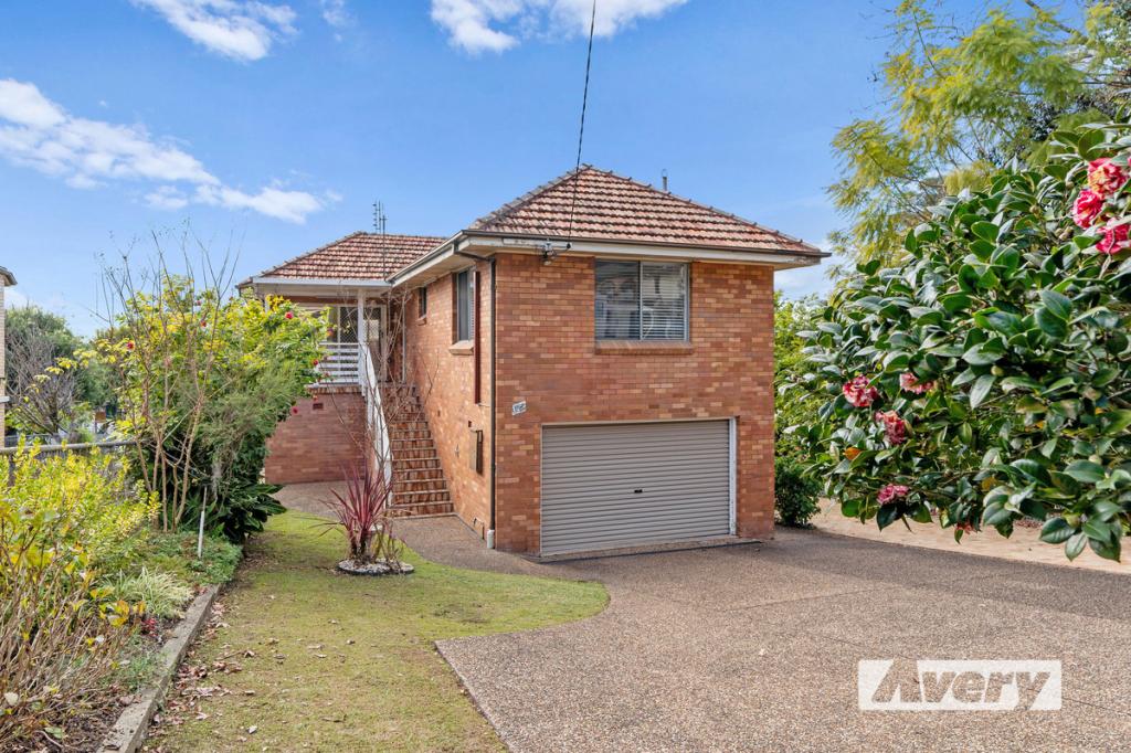 24 Skye Point Rd, Coal Point, NSW 2283