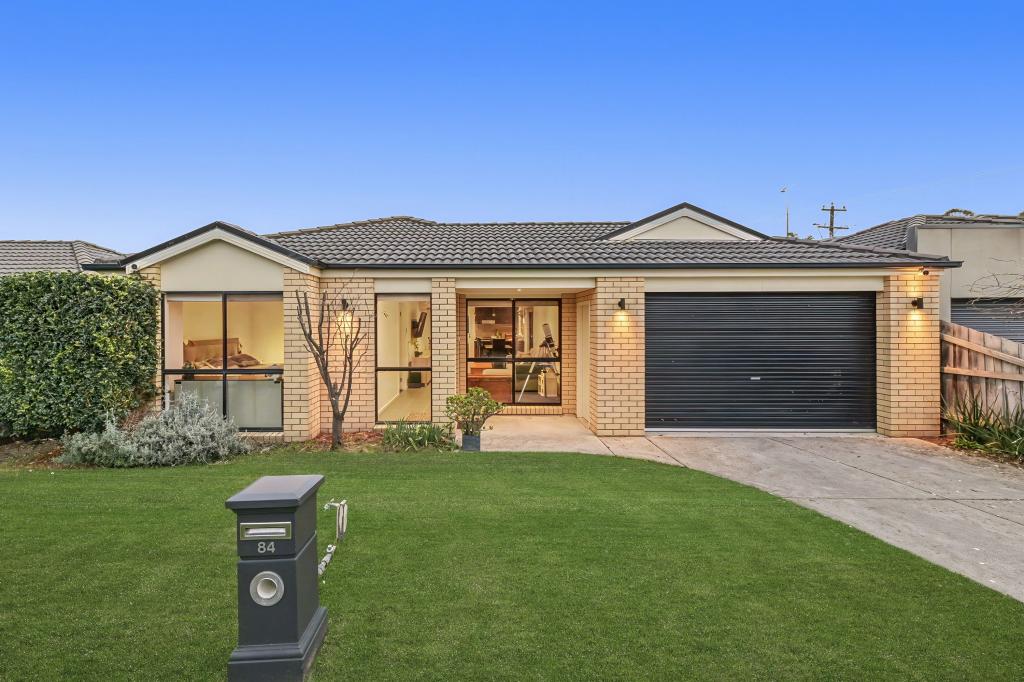 84 Herbert Rd, Carrum Downs, VIC 3201