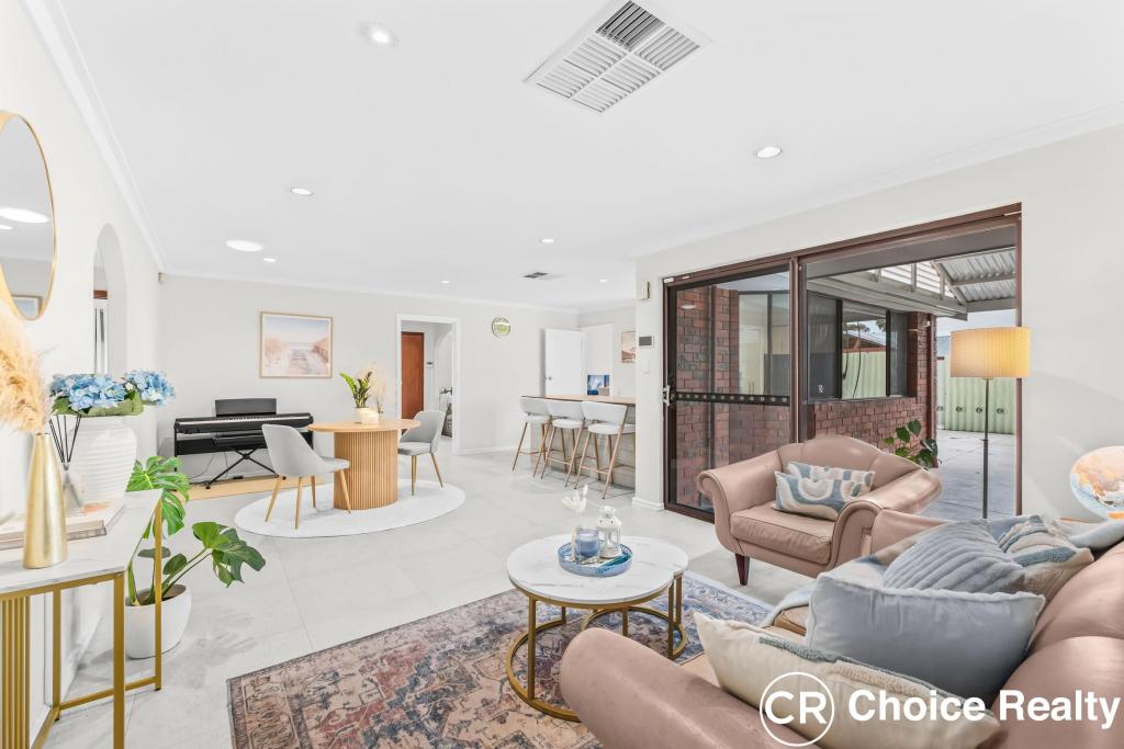 42 LAUGHTON WAY, LEEMING, WA 6149