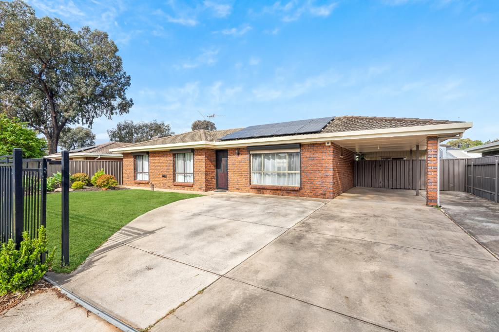 18 Caulfield Cres, Paralowie, SA 5108