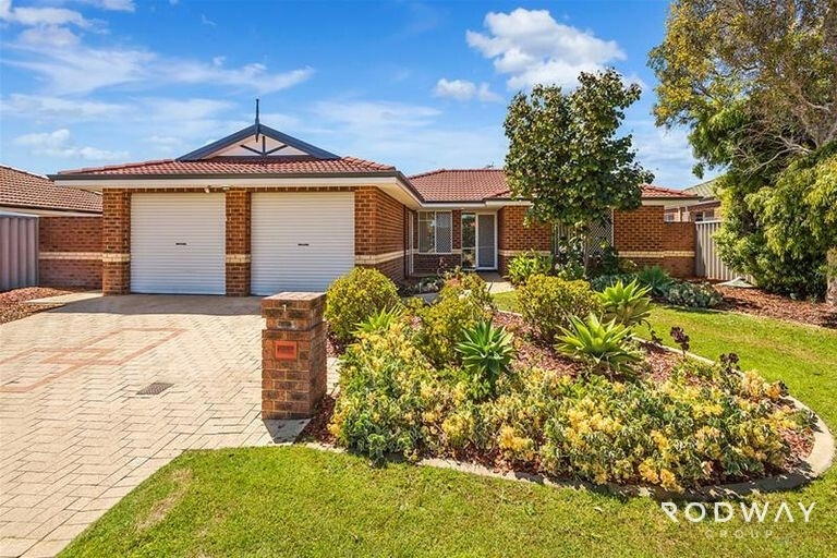 7 GREENCROFT GDNS, WARNBRO, WA 6169