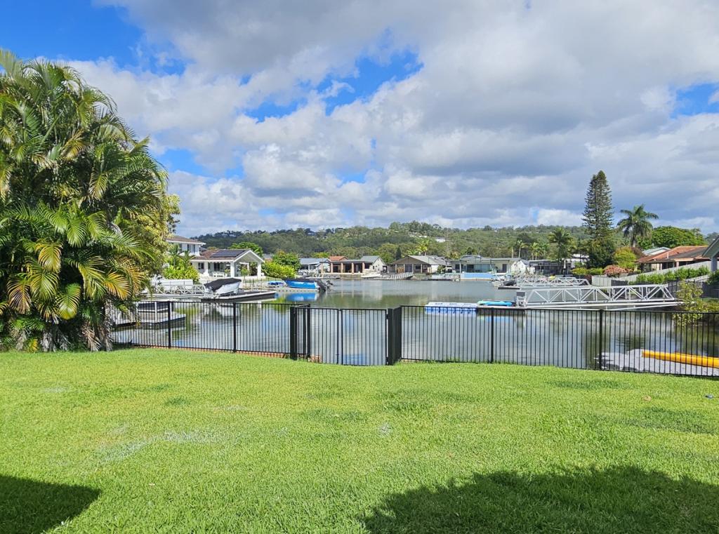 3 HEADSAIL CT, CURRUMBIN WATERS, QLD 4223