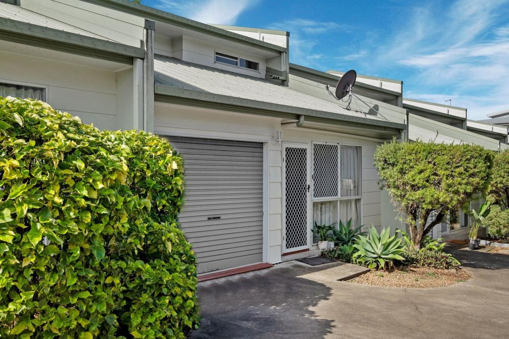 2/14a Macquarie St, Booval, QLD 4304