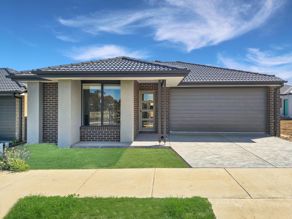 51 Munro Dr, Charlemont, VIC 3217