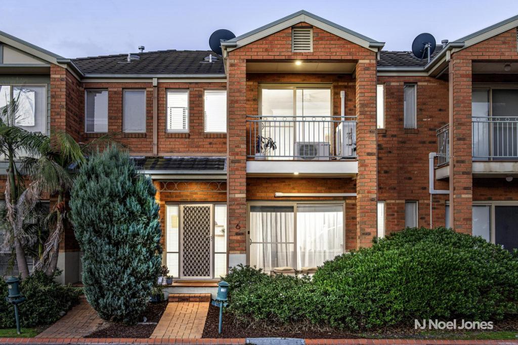 6 Saint Laurent Rise, Knoxfield, VIC 3180