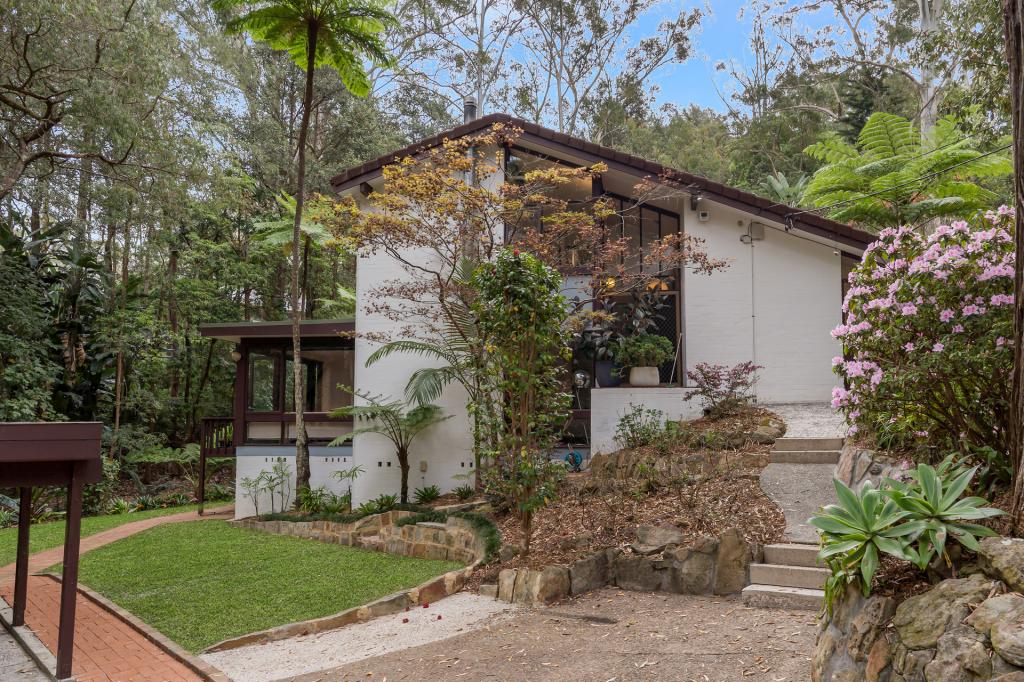 12A DENNIS AVE, WAHROONGA, NSW 2076