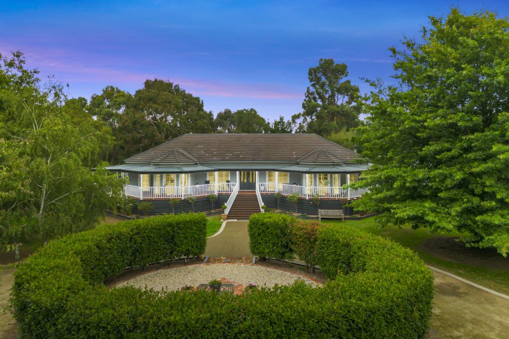 44 Melbourne Rd, Gisborne, VIC 3437