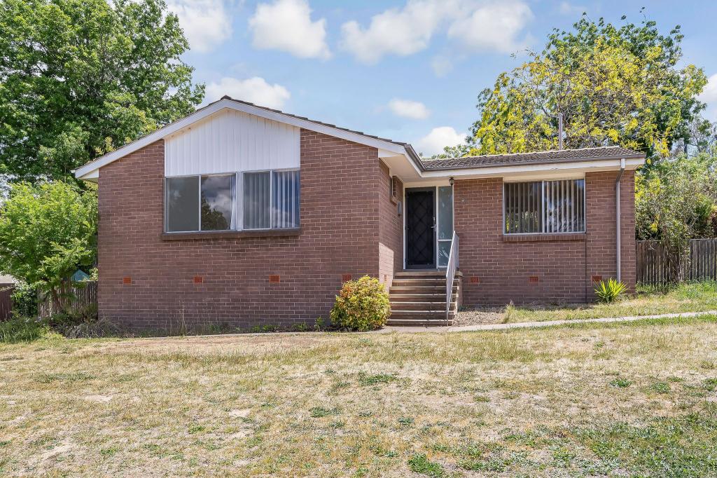 19 Lachlan St, Macquarie, ACT 2614