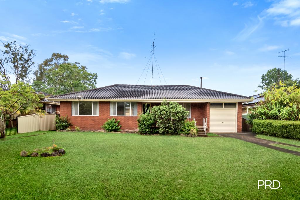 18 Kennedy Dr, South Penrith, NSW 2750