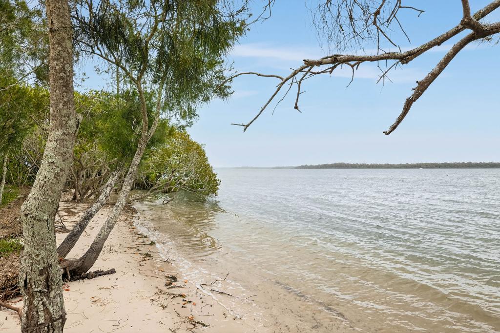 143 Esplanade, Toorbul, QLD 4510