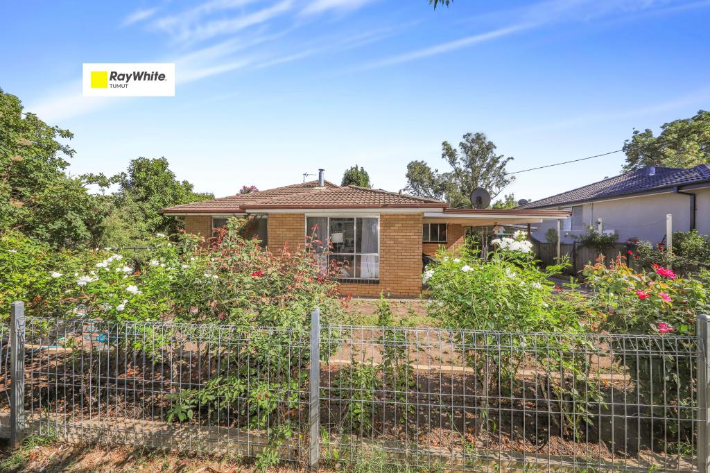 31 QUANDONG AVE, TUMUT, NSW 2720