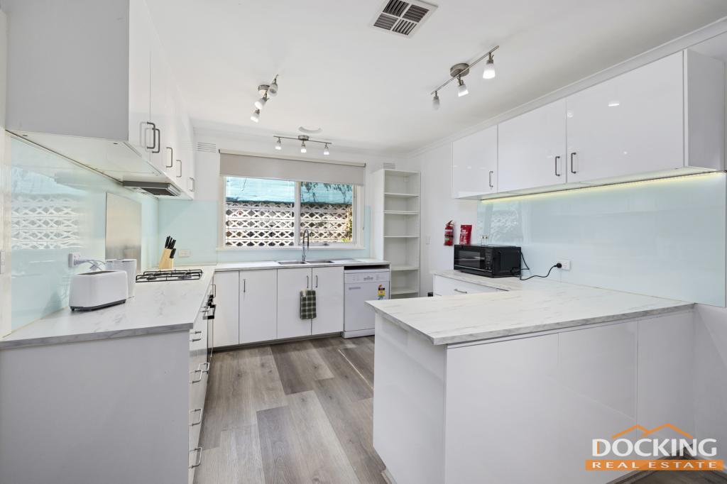 Room  5/80 Hinkler Rd E, Glen Waverley, VIC 3150