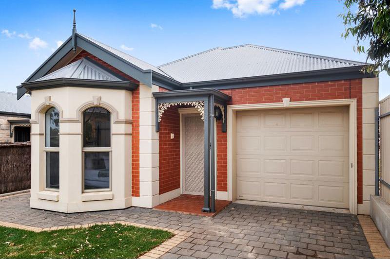 15a Trewren Ave, Rostrevor, SA 5073