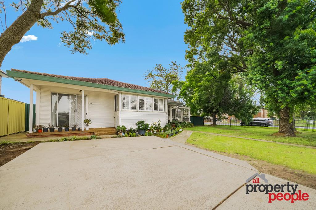 89 Pembroke Rd, Minto, NSW 2566