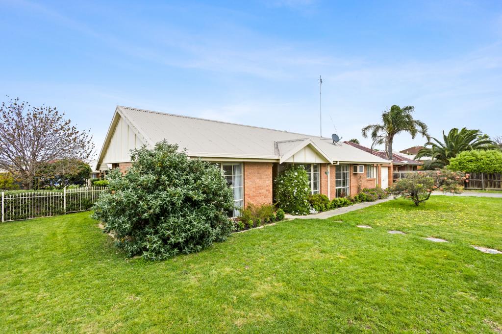 1/1 Waddington Ct, Highton, VIC 3216