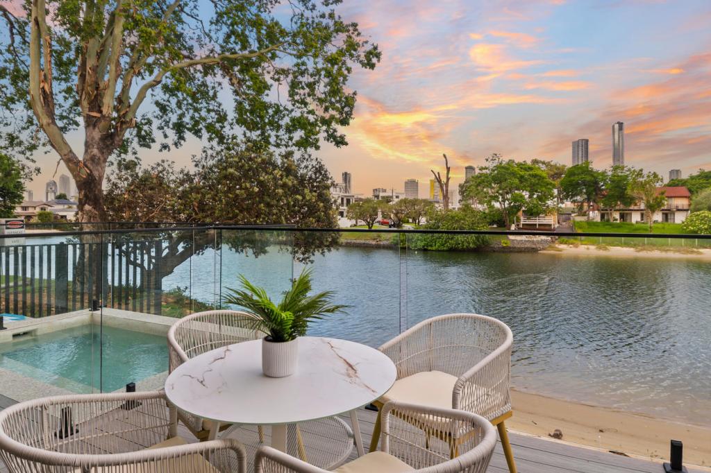 51 Rudd St, Broadbeach Waters, QLD 4218