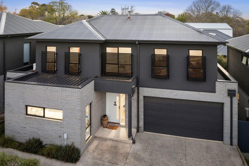 2/51 Bostock Ave, Manifold Heights, VIC 3218