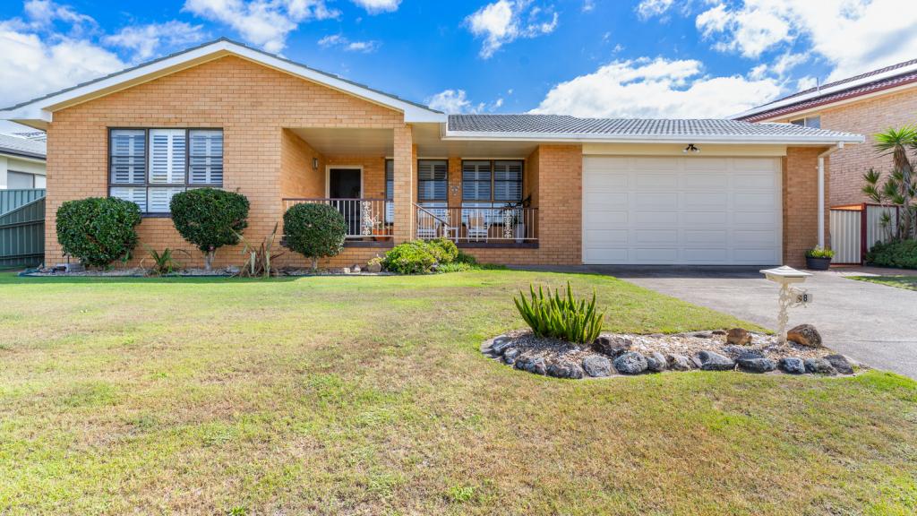 38 MINAMURRA DR, HARRINGTON, NSW 2427
