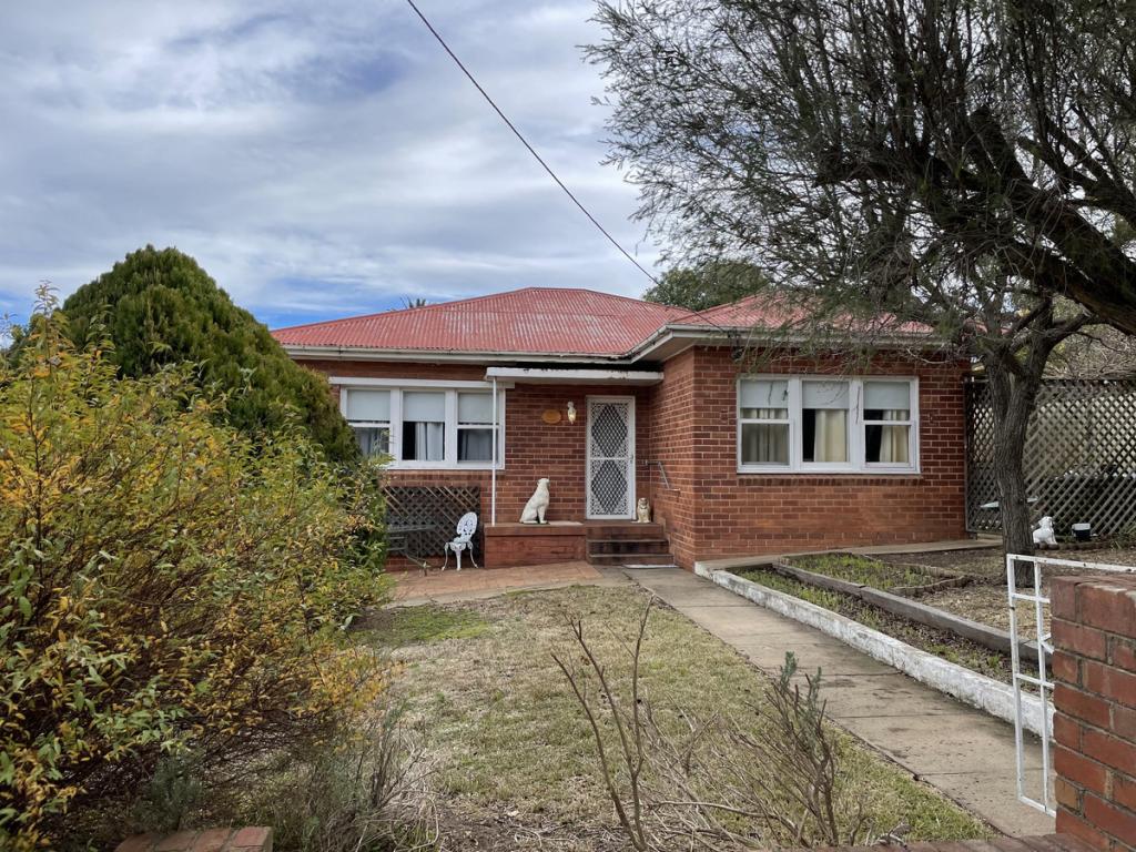 22 Lachlan St, Cowra, NSW 2794