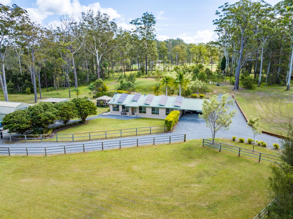 517 Lake Innes Dr, Lake Innes, NSW 2446