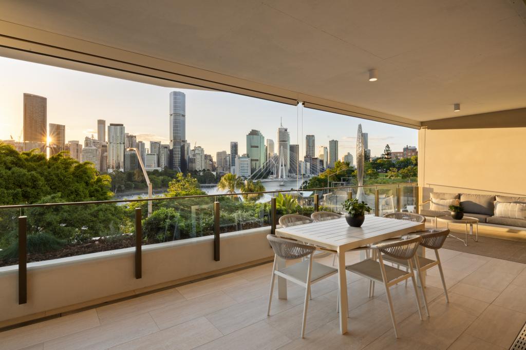 8 River Tce, Kangaroo Point, QLD 4169