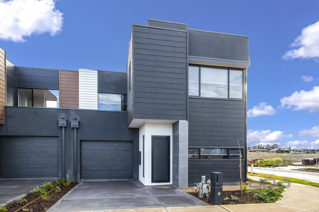 2 Homage Ave, Fraser Rise, VIC 3336