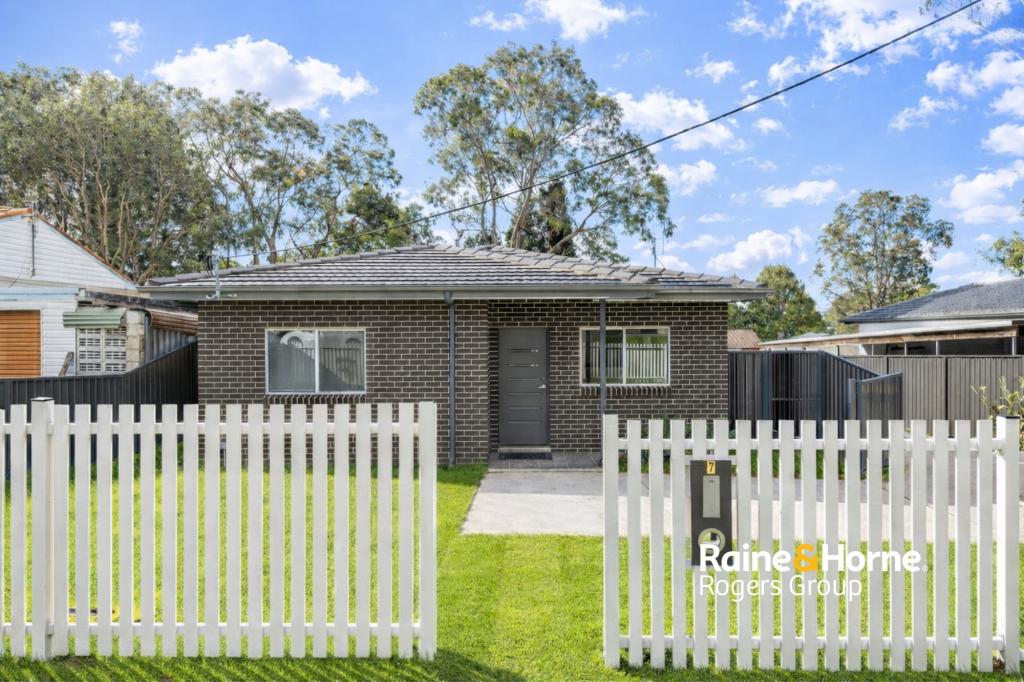 7 Norah Ave, Charmhaven, NSW 2263