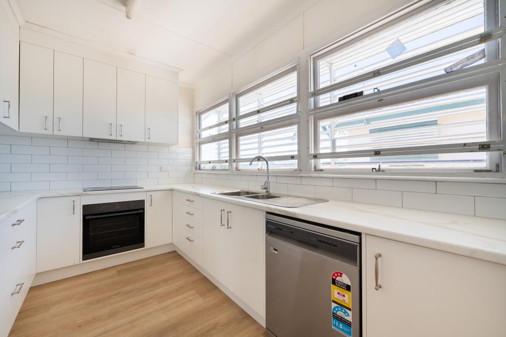 26 Montgomery St, Svensson Heights, QLD 4670
