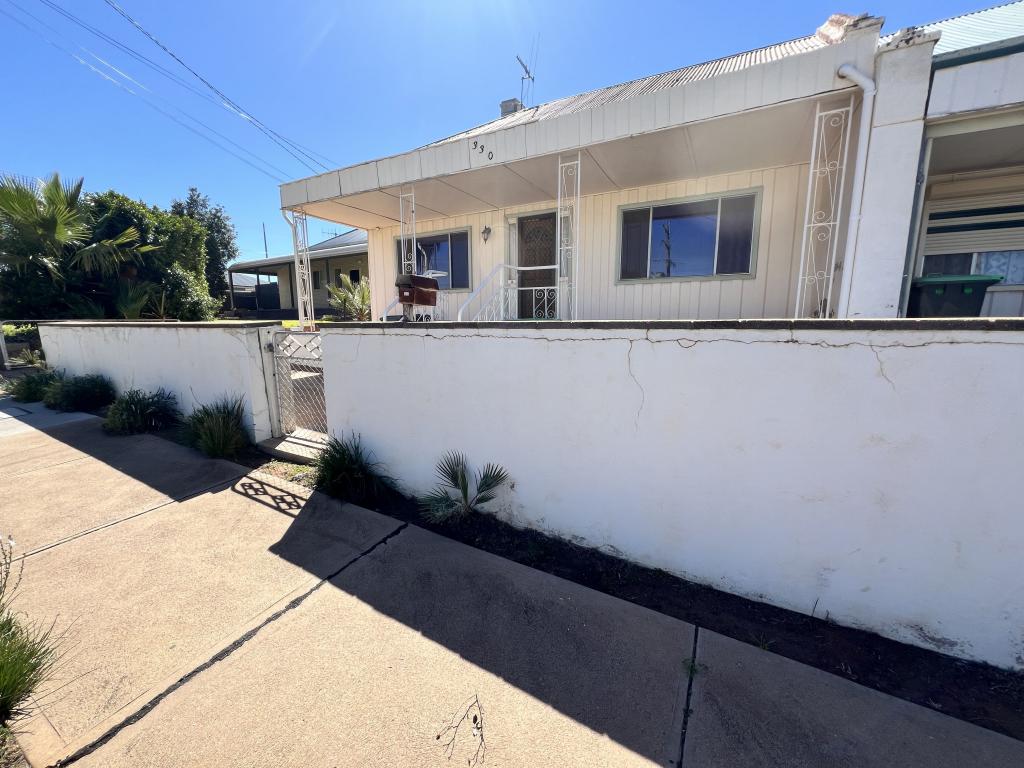 330 OXIDE ST, BROKEN HILL, NSW 2880