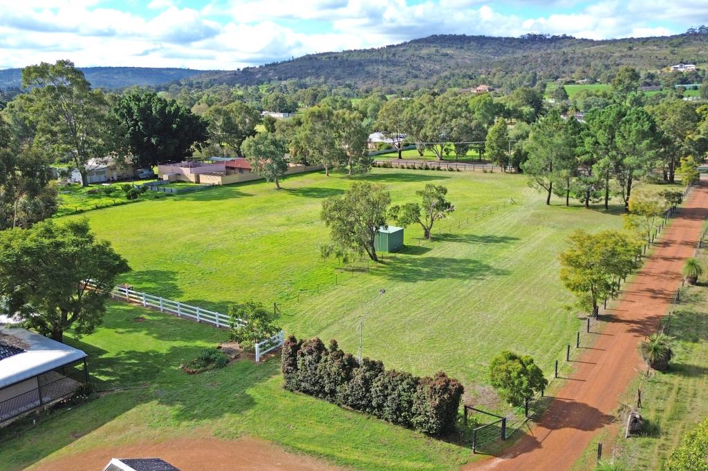 93 Scrivner Rd, Herne Hill, WA 6056