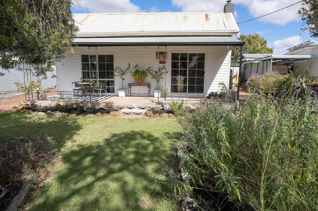 9 Kerang St, Lake Boga, VIC 3584