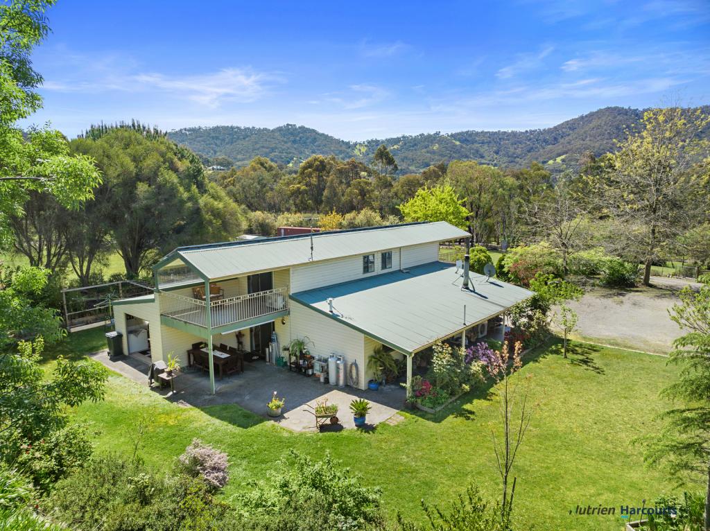 102 Alford Ave, Eildon, VIC 3713