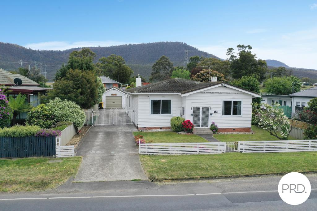 11 Hobart Rd, New Norfolk, TAS 7140