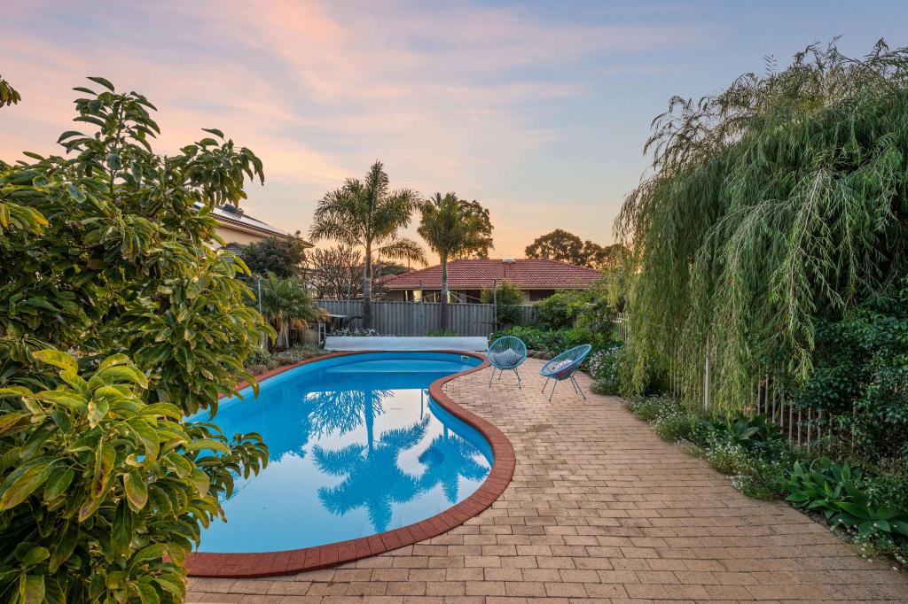 33 Gilbertson Rd, Kardinya, WA 6163