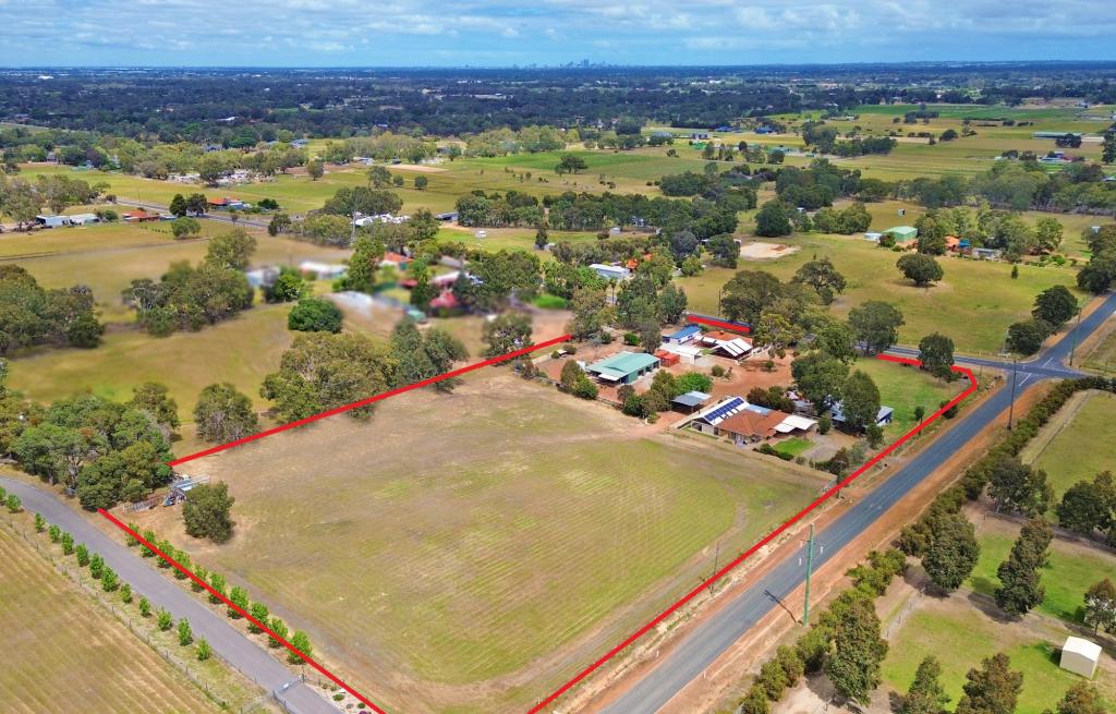 352 Campersic Rd, Herne Hill, WA 6056