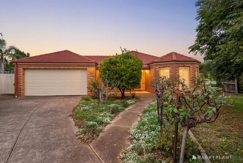 24 Fleetwood Cct, Melton West, VIC 3337