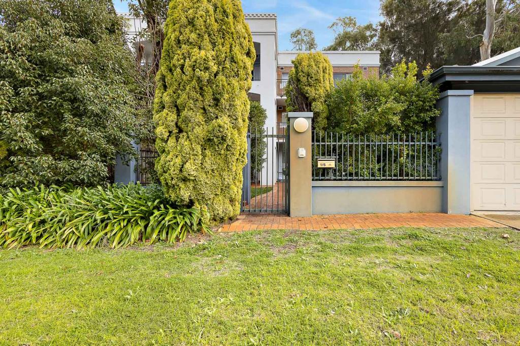 1/5 Doherty Rd, Coolbellup, WA 6163