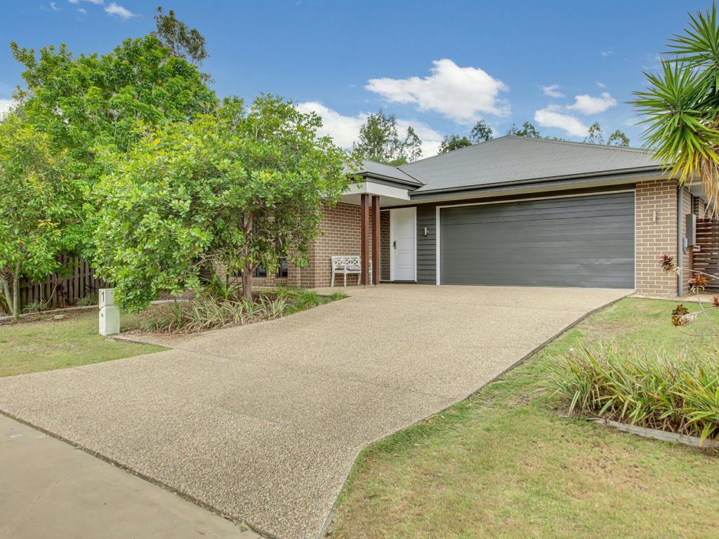 1 TULIPWOOD CCT, BOYNE ISLAND, QLD 4680