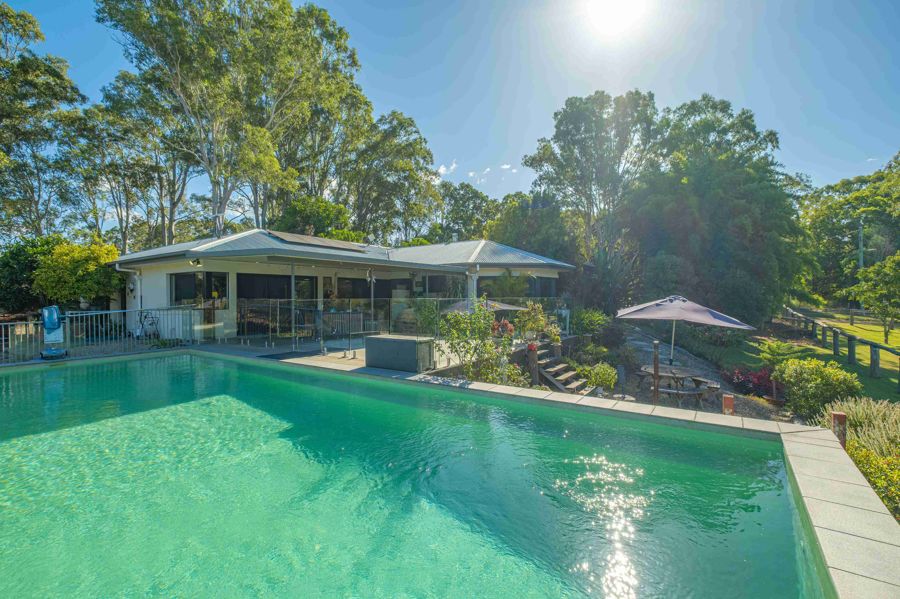284 Lawson Rd, Jones Hill, QLD 4570