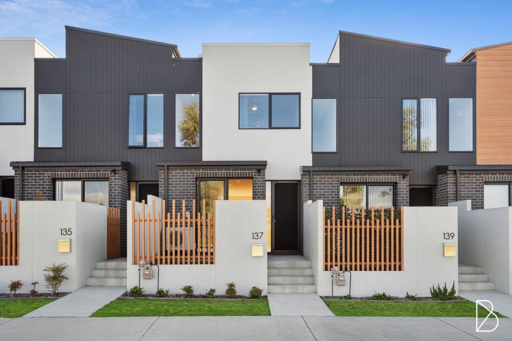137 Sutherland Cres, Taylor, ACT 2913